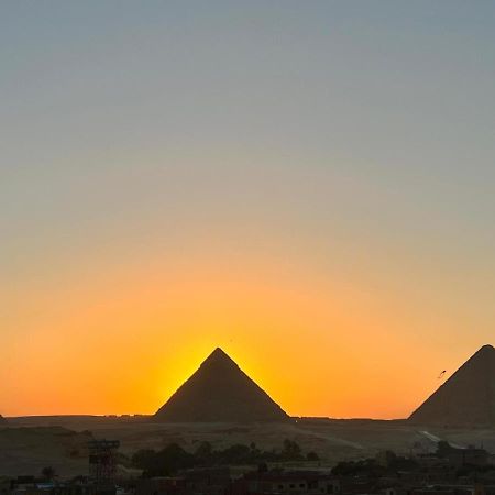 Topaz Pyramids View Inn Kafret el-Gabal Exteriör bild