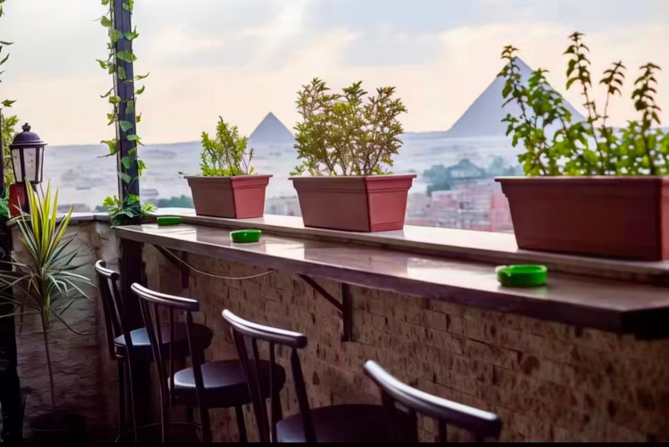 Topaz Pyramids View Inn Kafret el-Gabal Exteriör bild
